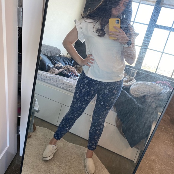 Meet your Posher, Emily - Picture 2 of 3